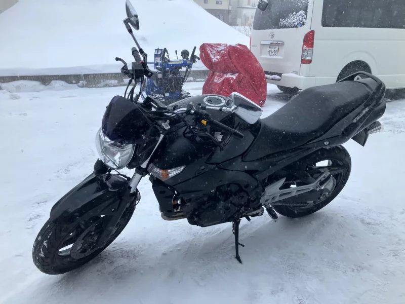Suzuki GSR400