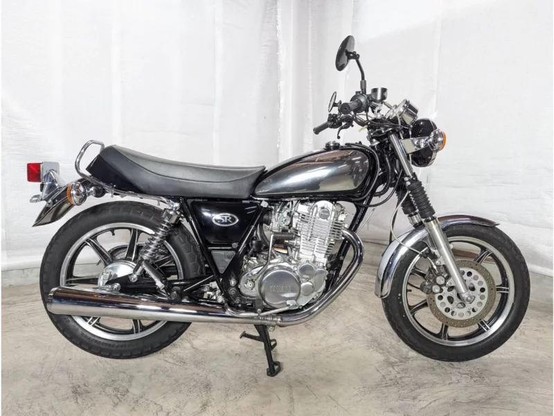 Yamaha SR400-1