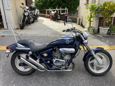Honda V-TWIN MAGNA