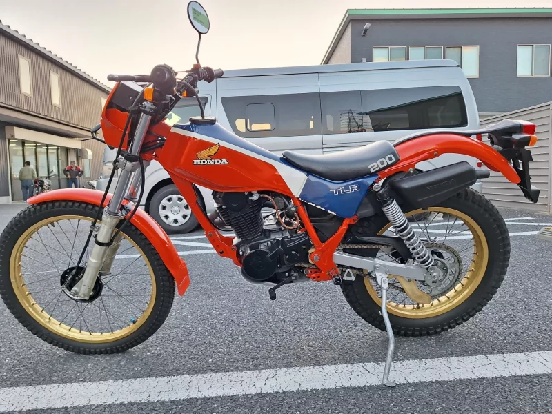 Honda TLR200
