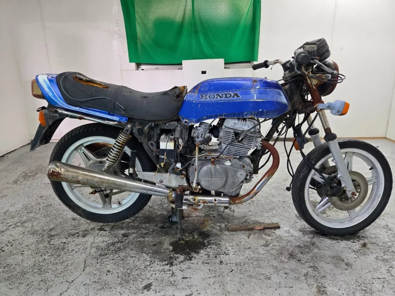 Honda CB400