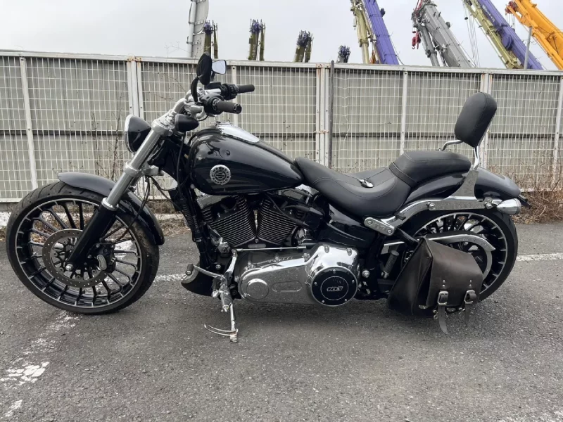 Harley-Davidson HARLEY FXSB BREAKOUT