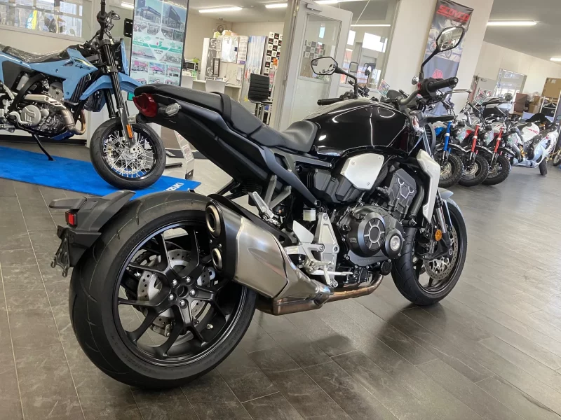 Honda CB1000R