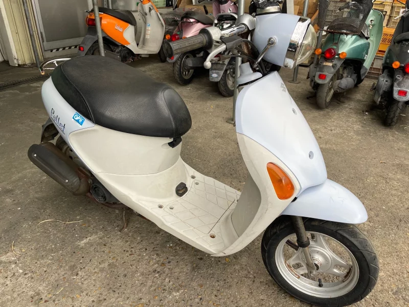 Suzuki LET S4