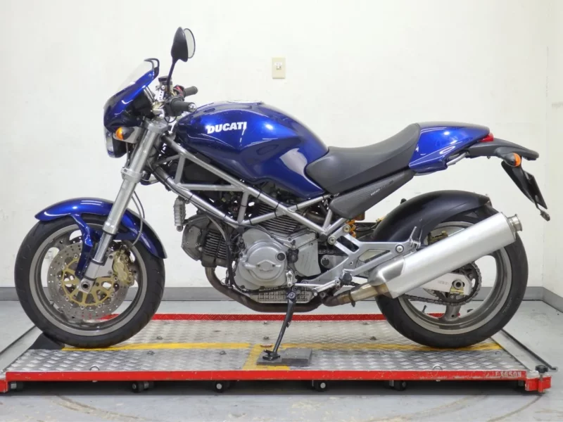 Ducati DUCATI M900