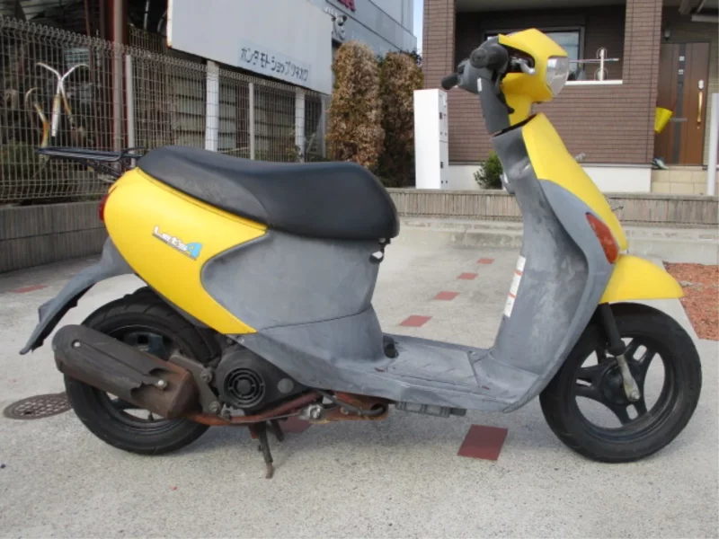 Suzuki LET S4