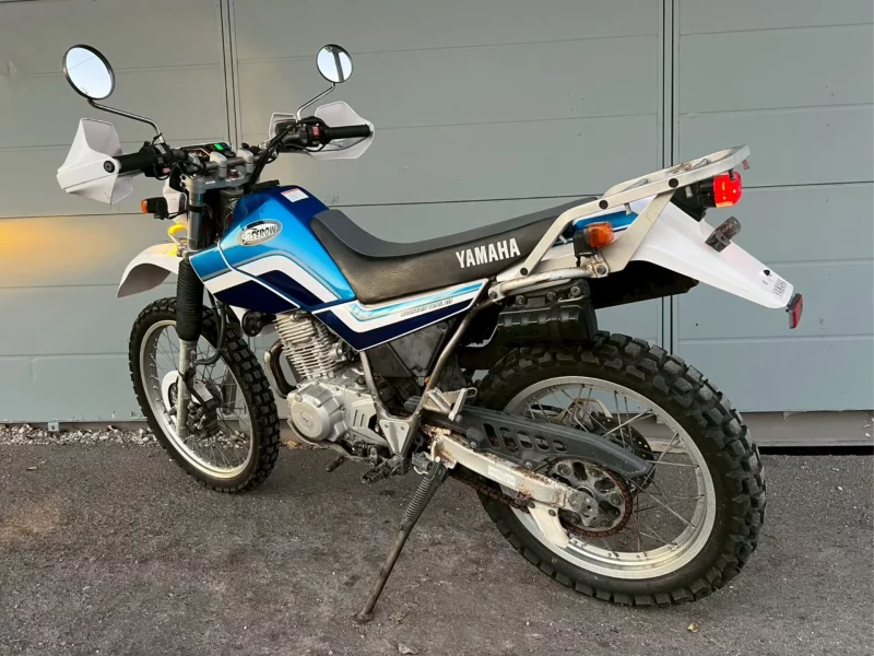 Yamaha SEROW 225