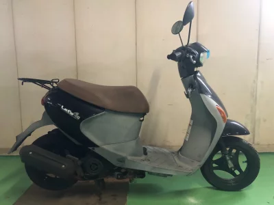 Suzuki LET S4