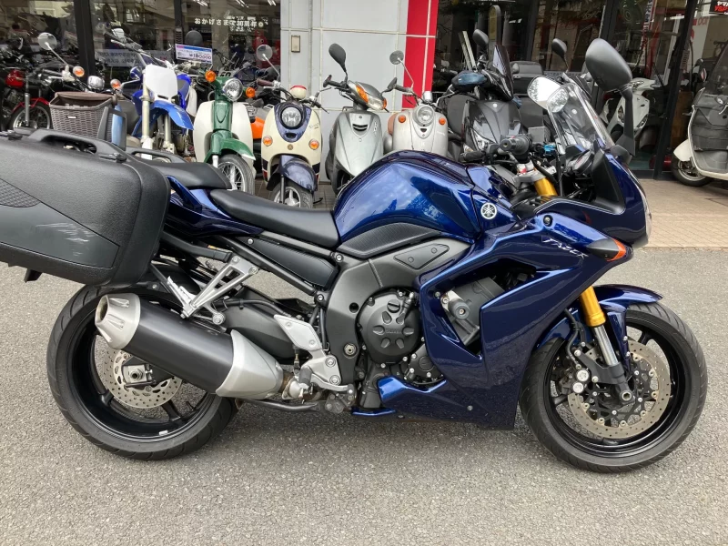 Yamaha FZ-1 FEATHER
