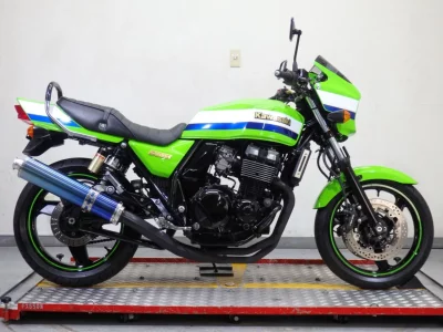 Kawasaki ZRX400