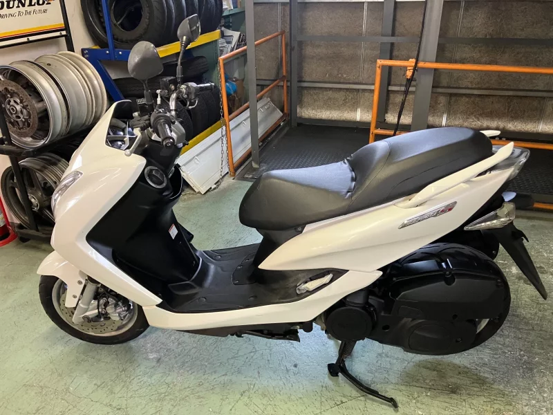 Yamaha MAJESTYS