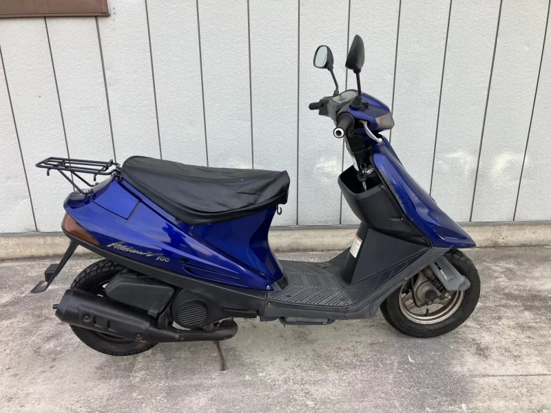 Suzuki ADDRESS V100