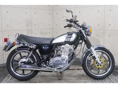 Yamaha SR400-1