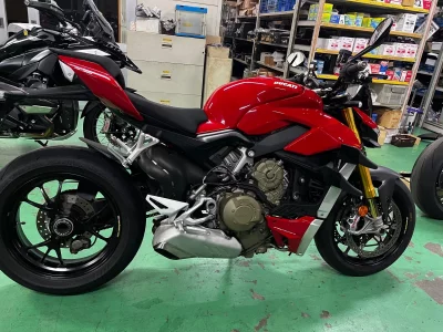 Ducati DUCATI STREET FIGHTER V4S