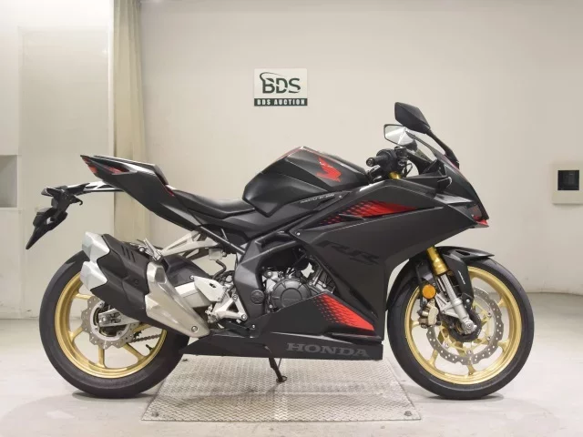 Honda CBR250RR-2A лот № 5169 оценка 4  с аукциона в Японии