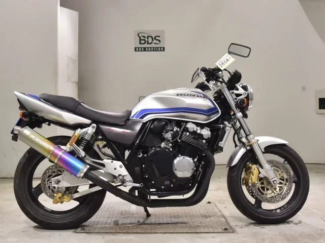 Honda CB400SFV-1 лот № 2604 оценка 4  с аукциона в Японии