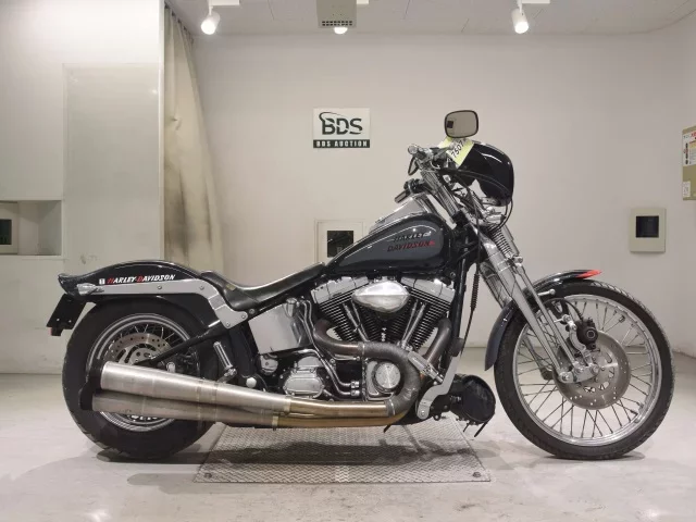 Harley-Davidson HARLEY FXSTS1450 лот № 7507 оценка 4  с аукциона в Японии
