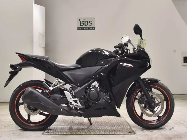 Honda CBR250R лот № 2513 оценка 4  с аукциона в Японии