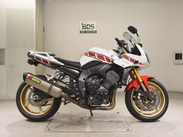 Yamaha FZ-1 FEATHER лот № 7701 оценка 4  с аукциона в Японии