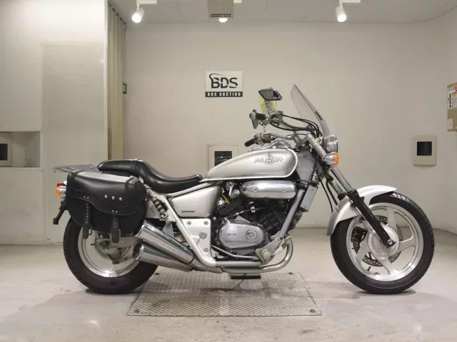 Honda MAGNA 250