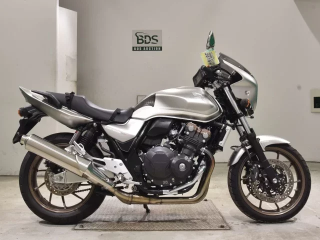Honda CB400SFV-4ABS лот № 2615 оценка 5  с аукциона в Японии