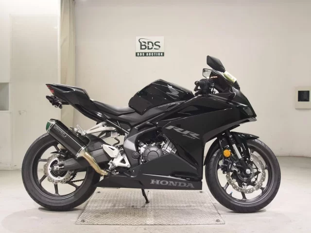 Honda CBR250RR-2A лот № 5146 оценка 5  с аукциона в Японии