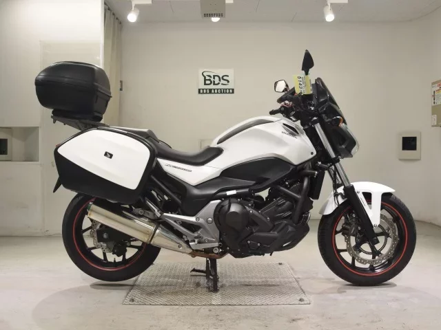 Honda NC750S лот № 5143 оценка 4  с аукциона в Японии
