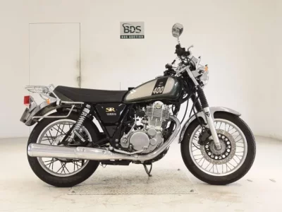 Yamaha SR400-4