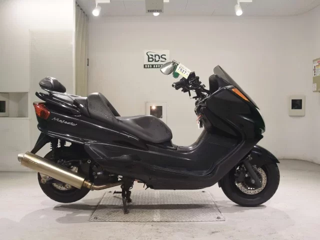 Yamaha MAJESTY 250C лот № 7627 оценка 4  с аукциона в Японии