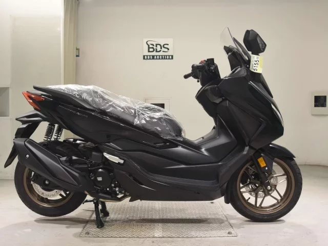 Honda FORZA -6