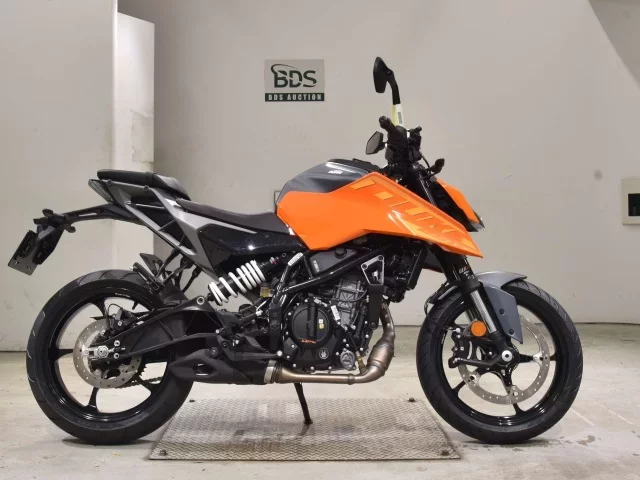 Other KTM250 DUKE лот № 2645 оценка 9  с аукциона в Японии