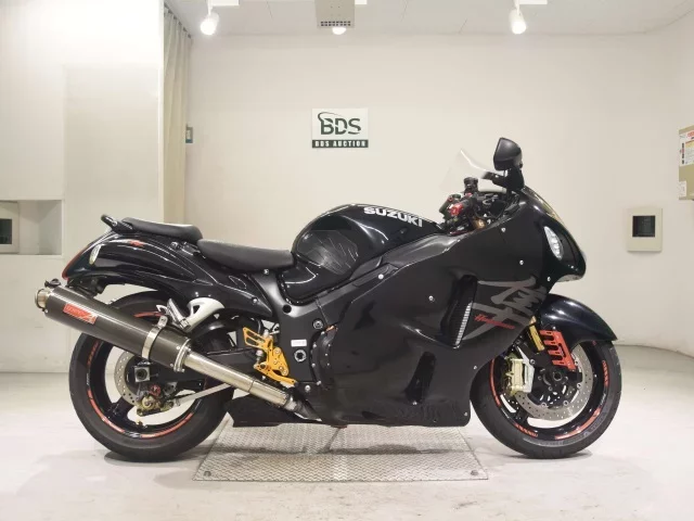 Suzuki GSX1300R HAYABUSA лот № 7632 оценка 4  с аукциона в Японии