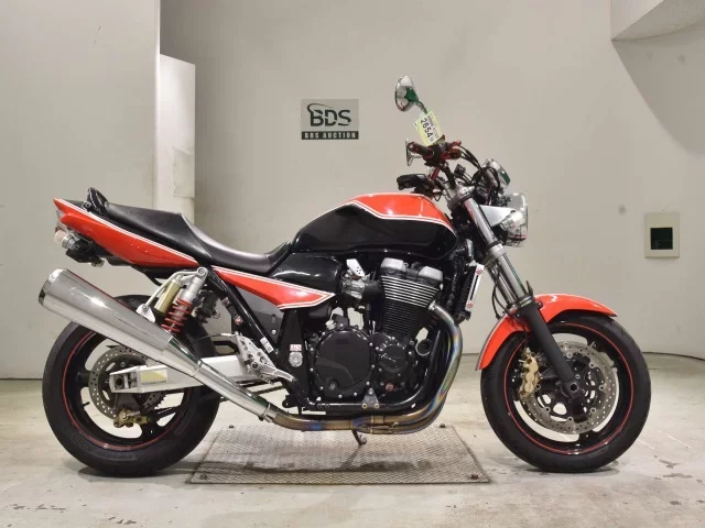 Suzuki GSX1400 лот № 2654 оценка 4  с аукциона в Японии