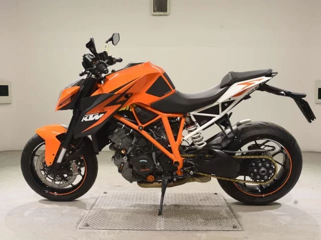 KTM KTM 1290 SUPER DUKE R