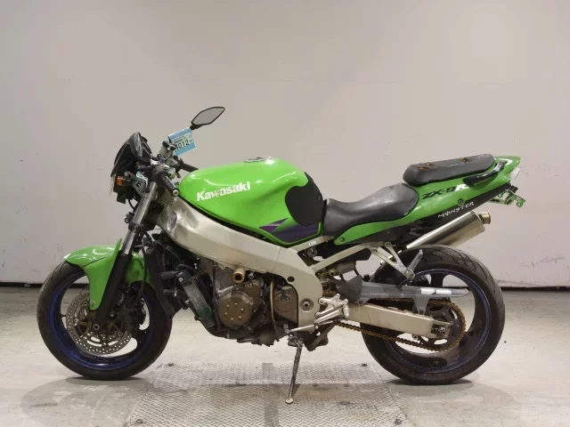 Kawasaki ZX-9R SHO LOUIS NOT EQUIPPED