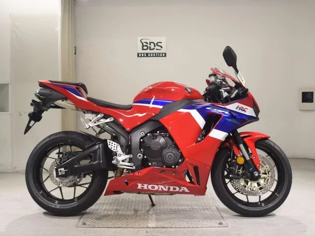 Honda CBR600RR-4 лот № 5054 оценка 6  с аукциона в Японии