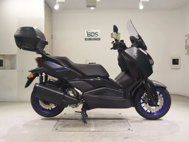 Yamaha X-MAX250-2 лот № 7717 оценка 6  с аукциона в Японии