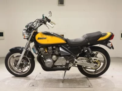 Kawasaki ZEPHYR400  с аукциона в Японии