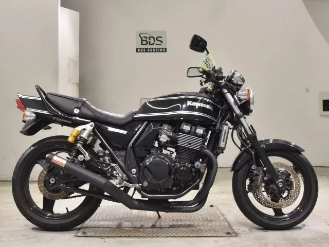 Kawasaki ZRX-2 лот № 2632 оценка 4  с аукциона в Японии