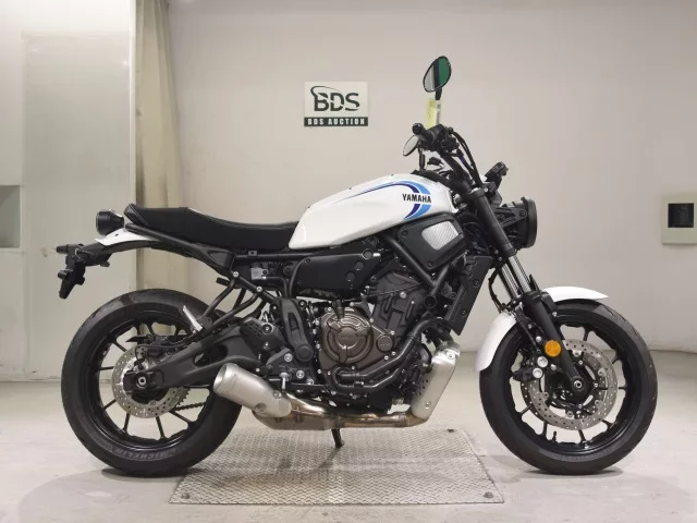 Yamaha XSR700-2