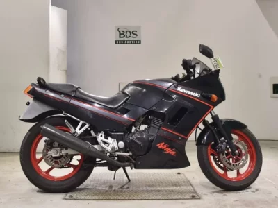 Kawasaki GPX250R  с аукциона в Японии