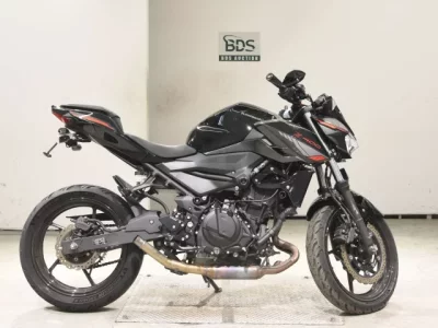 Kawasaki Z400-2