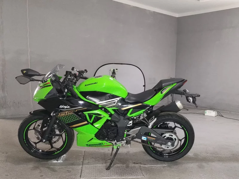 Kawasaki NINJA250SL