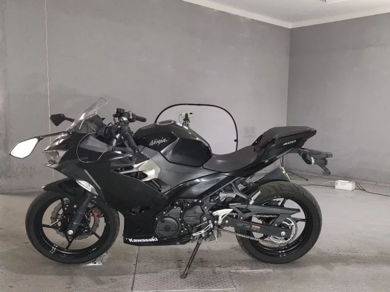 Kawasaki NINJA400