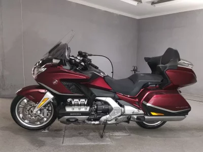 Honda GL1800 TOUR DCT  с аукциона в Японии