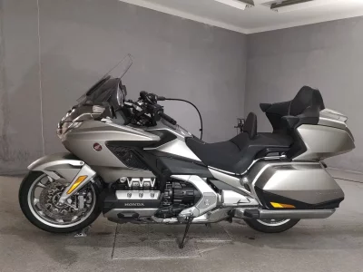 Honda GL1800 TOUR DCT  с аукциона в Японии