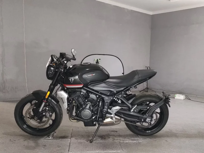 Triumph TRIUMPH TRIDENT 660