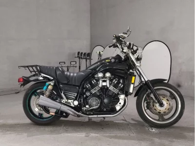 Yamaha V-MAX
