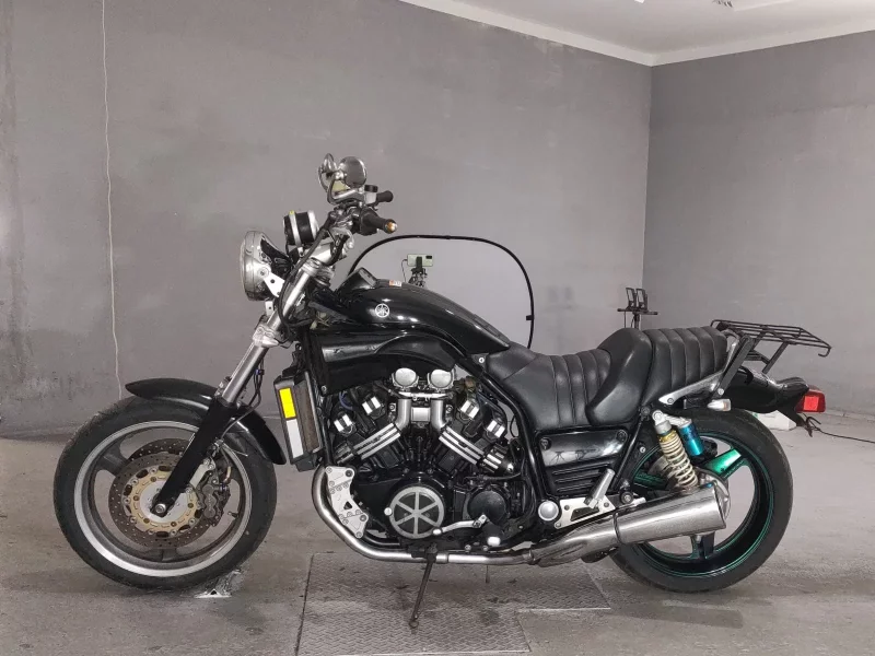 Yamaha V-MAX