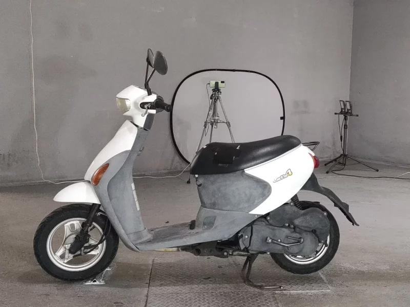 Suzuki LET S4